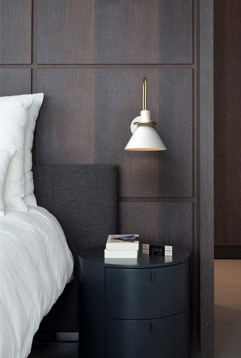 Nordic Metal Wall Sconce-DWHOME