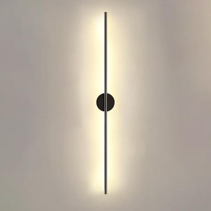 MARIUSKAR Sleek Balanced Wall Lamp.