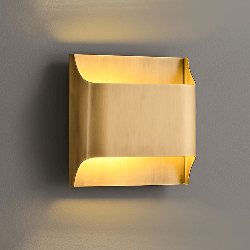 Leclerc Brass Wall Lamp-DWHOME