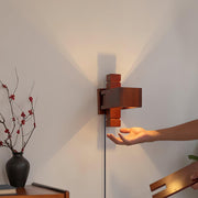 Taliesin Plug-in Wall Lamp-DWHOME