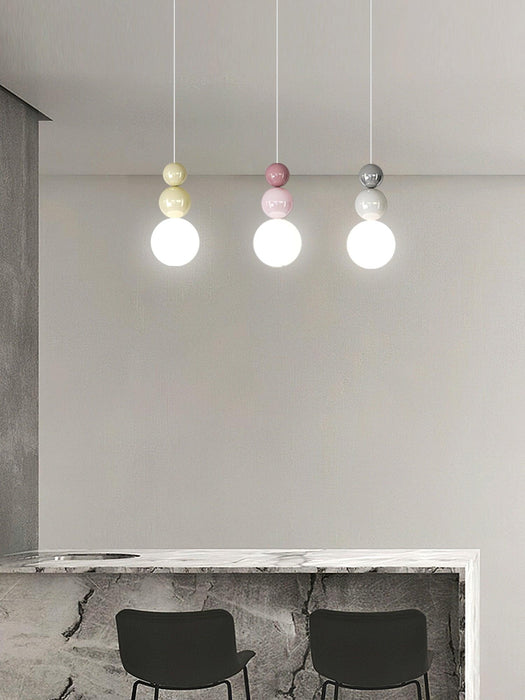 Acrylic Three Ball Pendant Lamp.