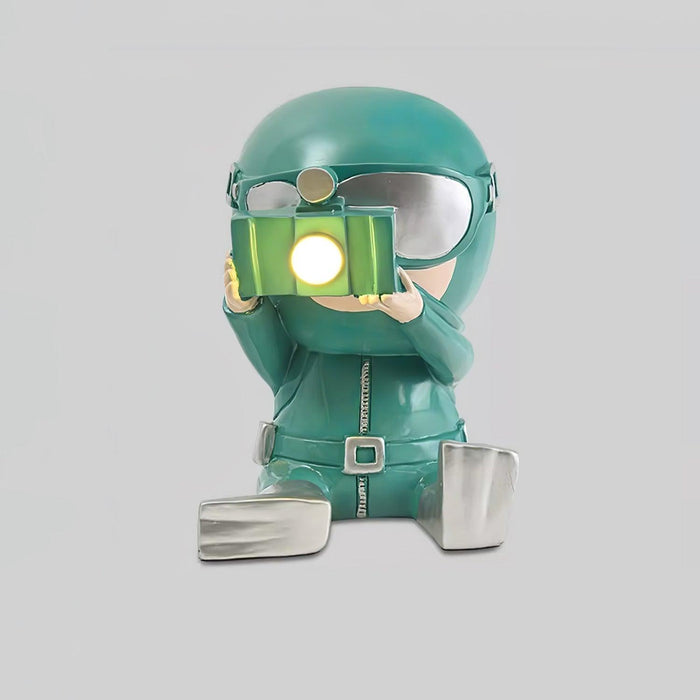 Adventurer Resin Table Lamp-DWHOME