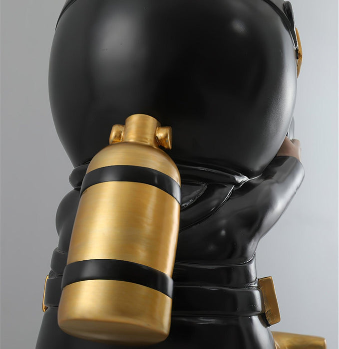 Adventurer Resin Table Lamp-DWHOME