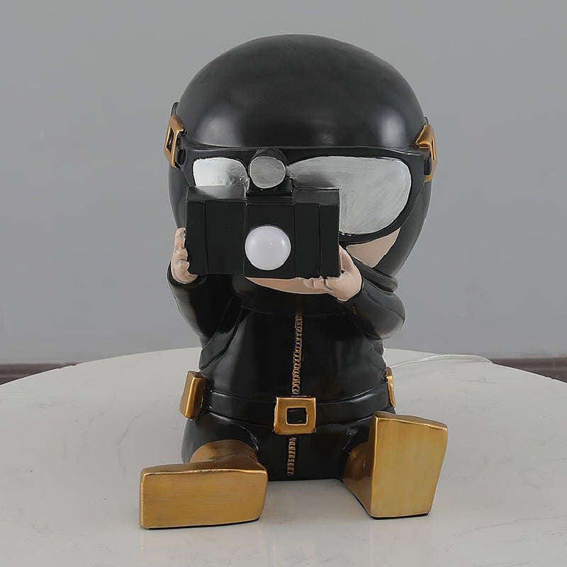 Adventurer Resin Table Lamp-DWHOME