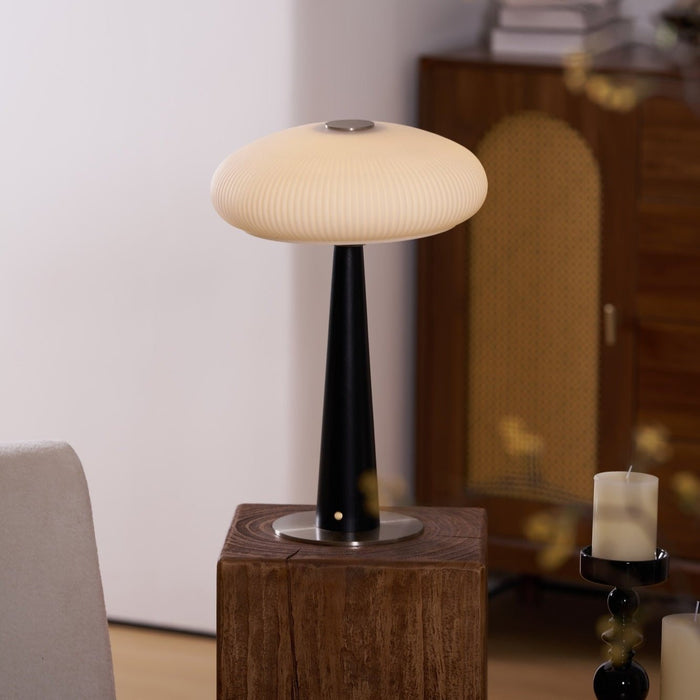 Aeruno Table Lamp-DWHOME