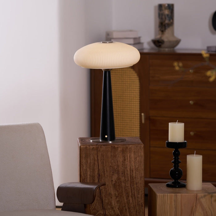 Aeruno Table Lamp-DWHOME