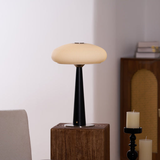 Aeruno Table Lamp-DWHOME