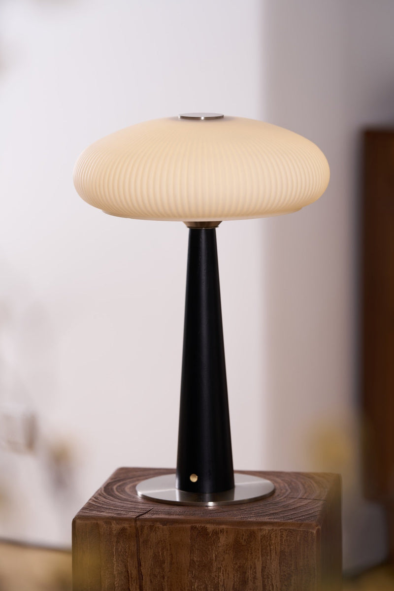 Aeruno Table Lamp-DWHOME
