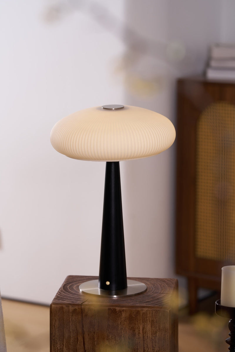 Aeruno Table Lamp-DWHOME