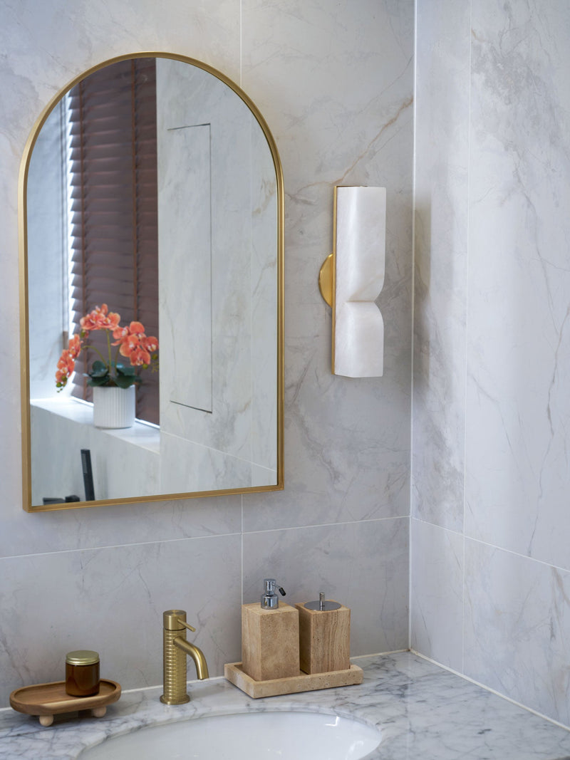 Alabaster Essence Plug-in Wall Sconce-DWHOME