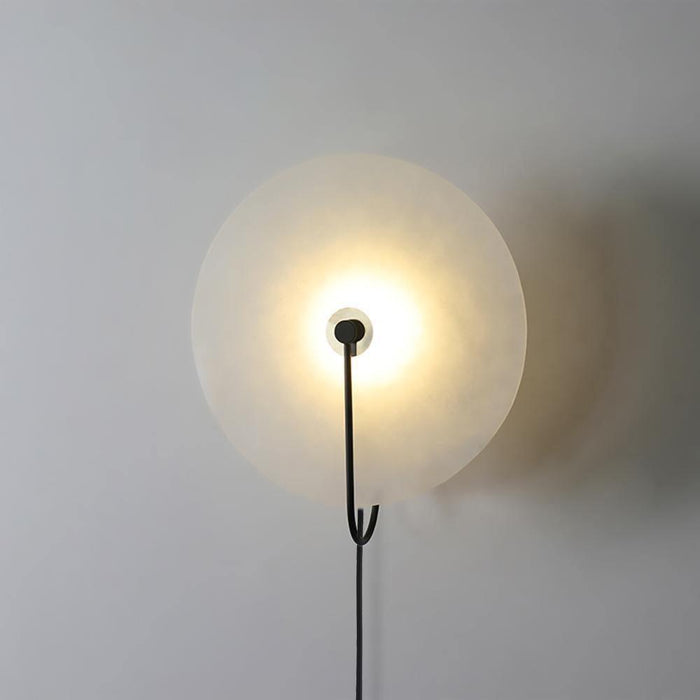 Alabaster LED Plug-In Wall Lamp - Vakkerlight