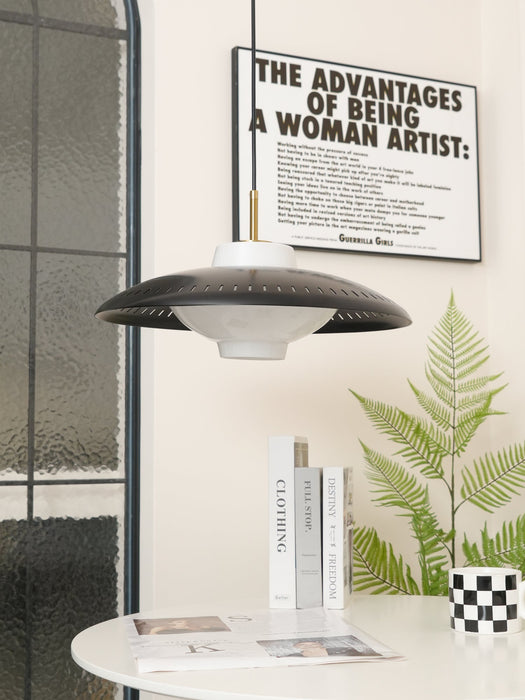 Alien Frisbee Pendant Lamp