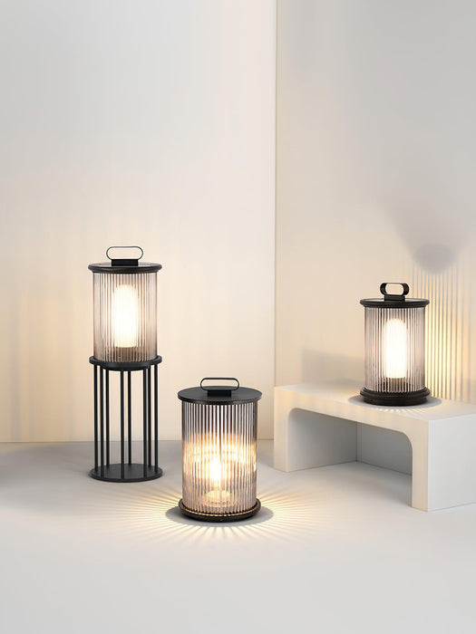 Lantern Garden Outdoor Light-DWHOME