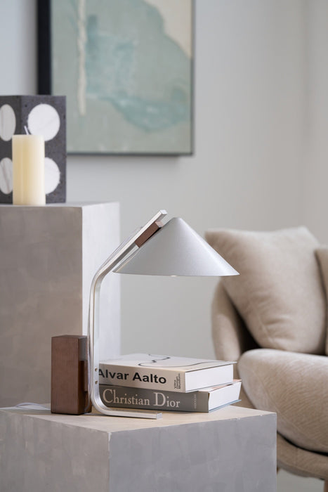 Arclune Desk Lamp-DWHOME