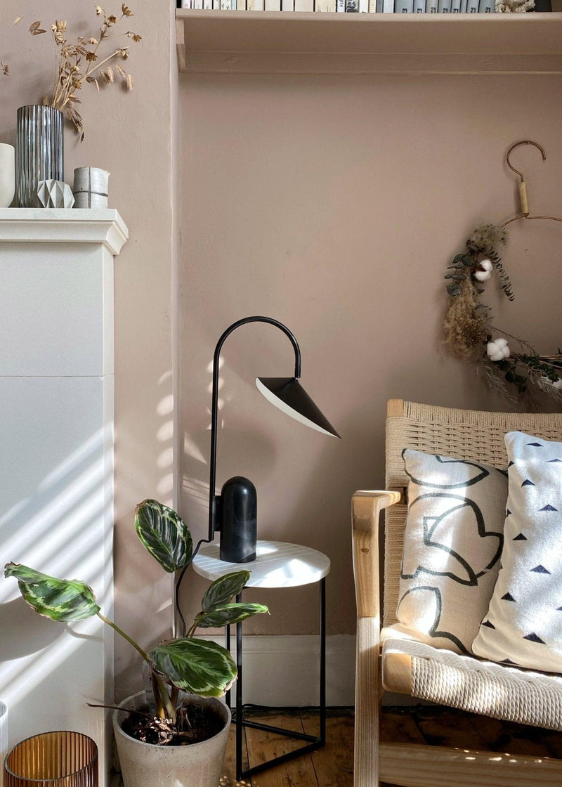 Arum Table Lamp-DWHOME