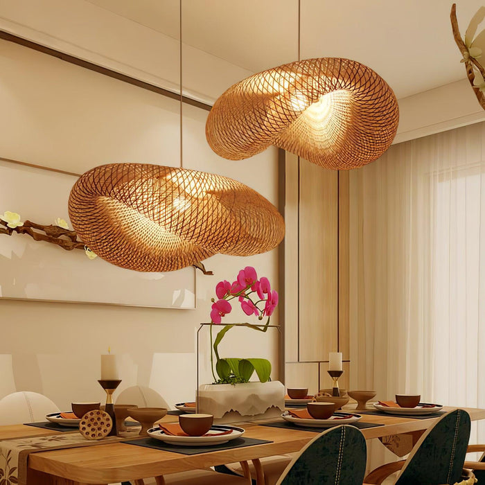 Bamboo Weaving Pendant Lamp.