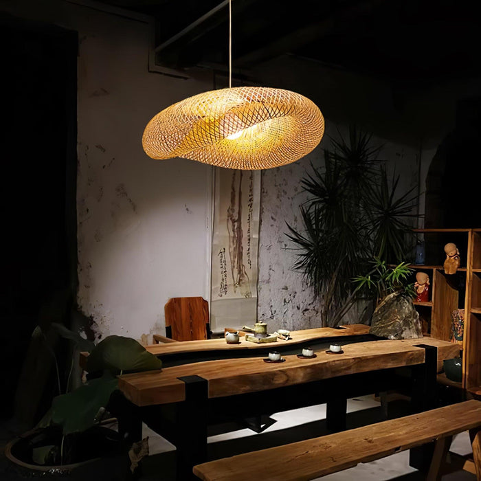 Bamboo Weaving Pendant Lamp.