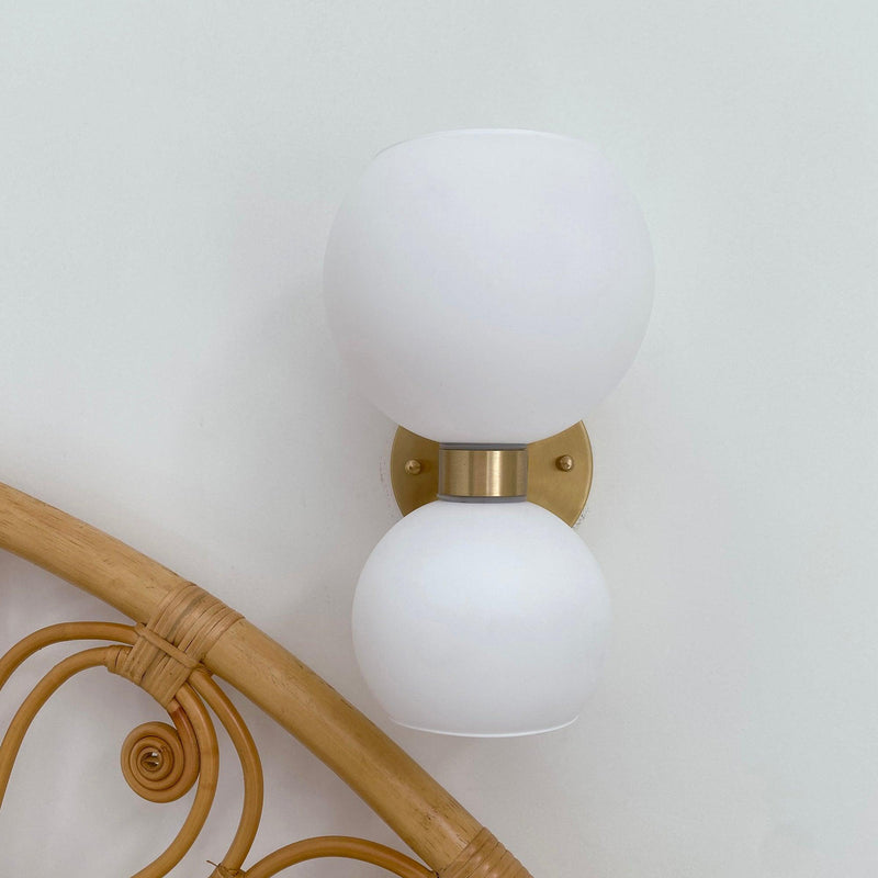 Round Pearl Sconce-DWHOME