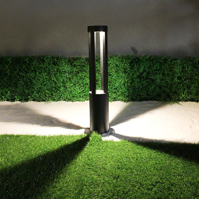 Black Cylindrical Solar Outdoor Post Light.