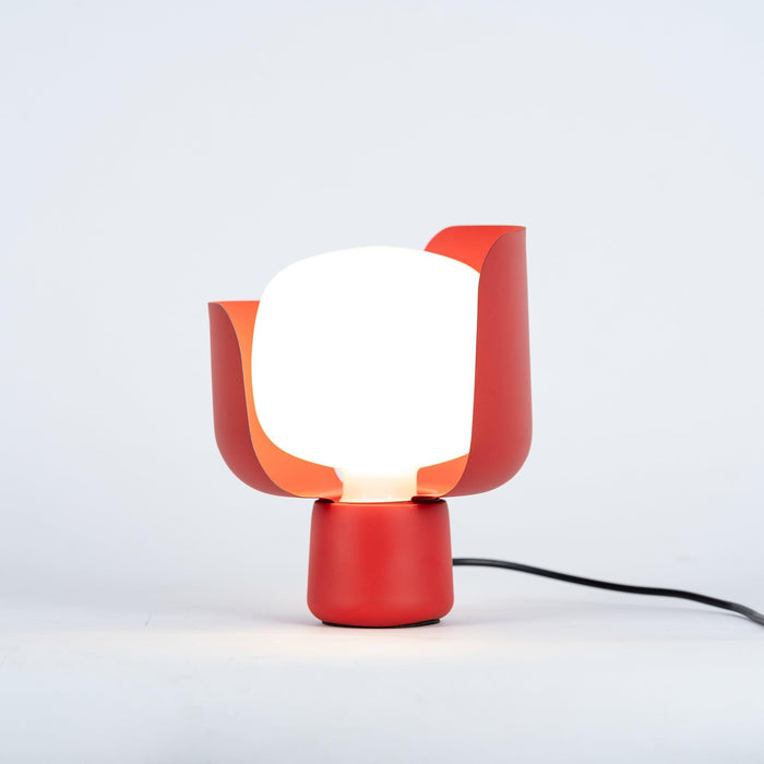 Petals Glass Table Lamp - DWHOME