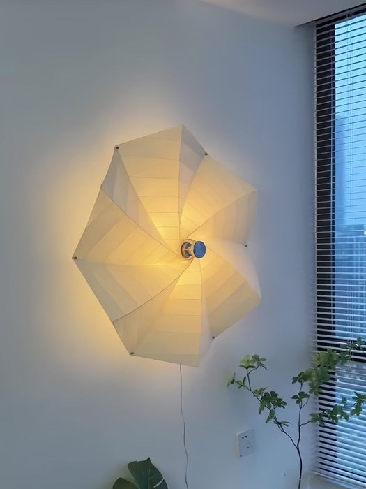 Bloom Petals Wall Lamp - Vakkerlight