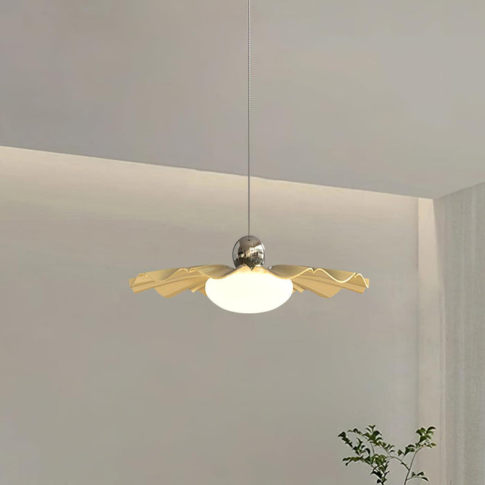 Blooming Flower Pendant Light.