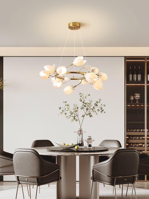 White Porcelain Magnolia Chandelier - Vakkerlight