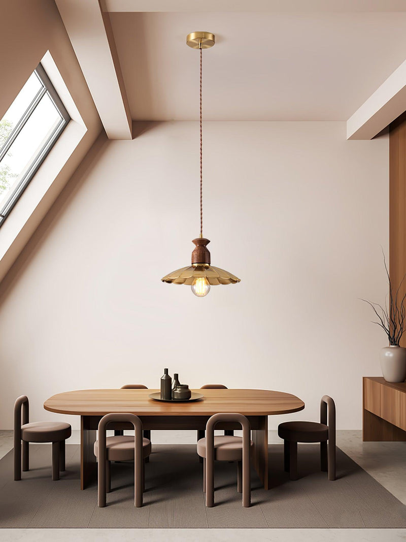 Brass Crest Pendant Light-DWHOME