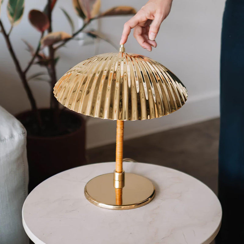 Brass Shell Table Lamp-DWHOME
