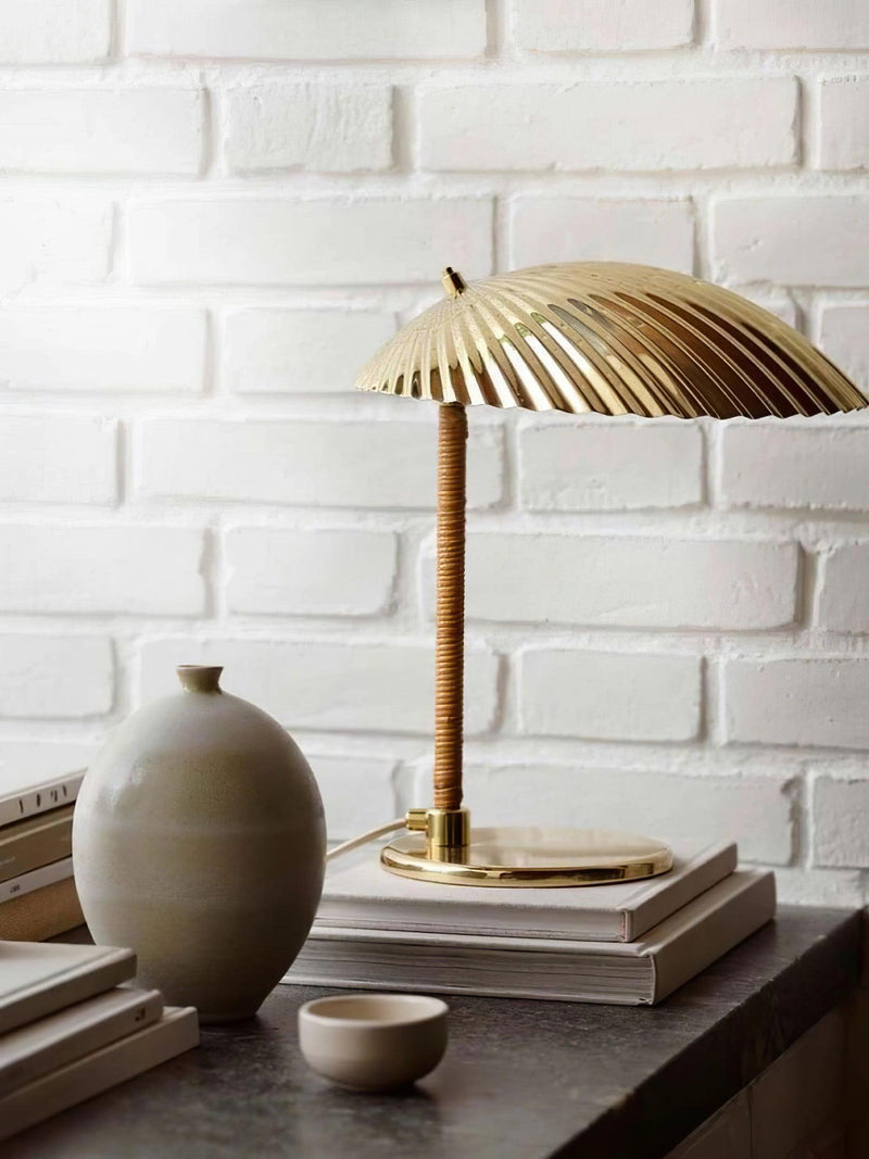Brass Shell Table Lamp-DWHOME