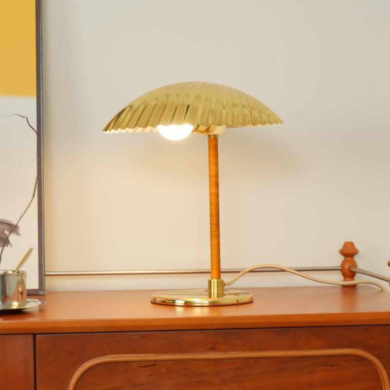 Brass Shell Table Lamp-DWHOME
