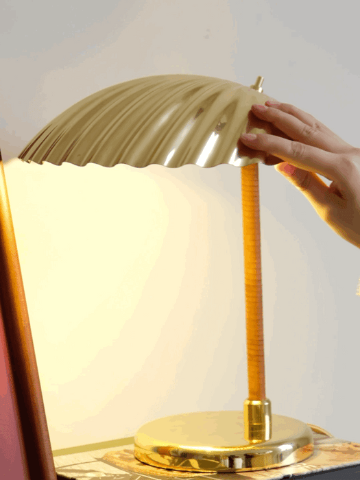 Brass Shell Table Lamp-DWHOME