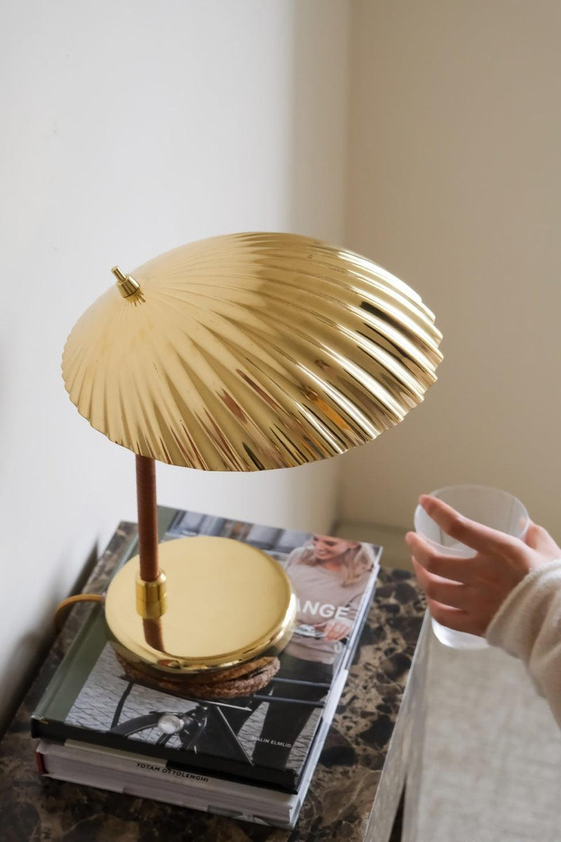 Brass Shell Table Lamp-DWHOME