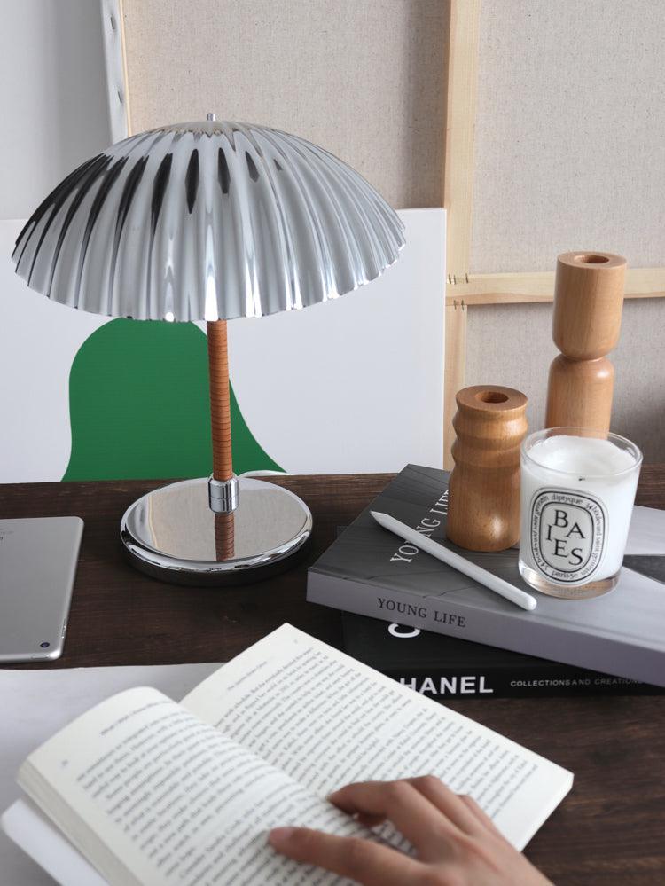 Brass Shell Table Lamp-DWHOME