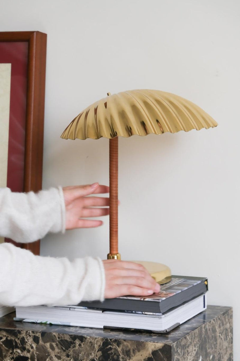 Brass Shell Table Lamp-DWHOME