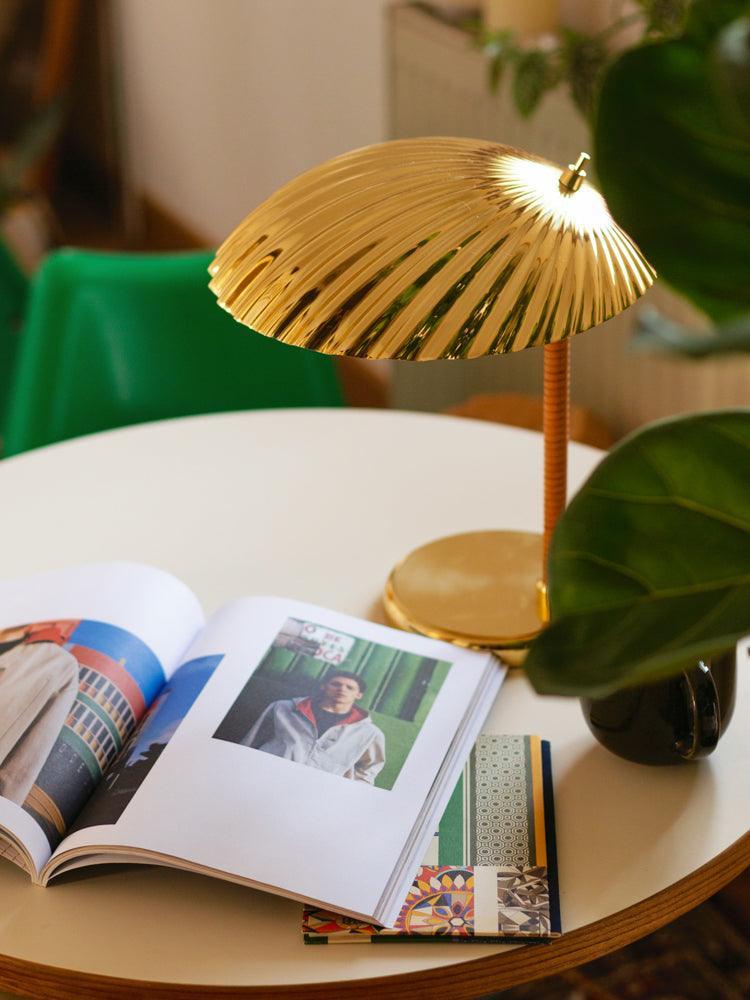 Brass Shell Table Lamp-DWHOME