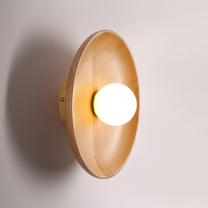 Centric Wall Lamp.