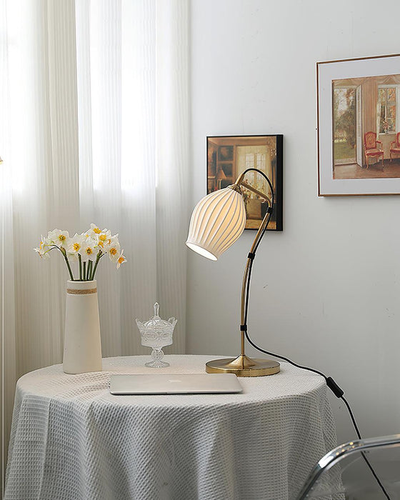 Ceramic Ribbed Table Lamp-DWHOME