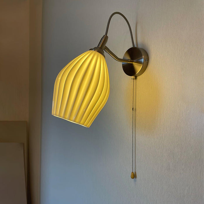 Ceramic Ribbed Wall light - Vakkerlight