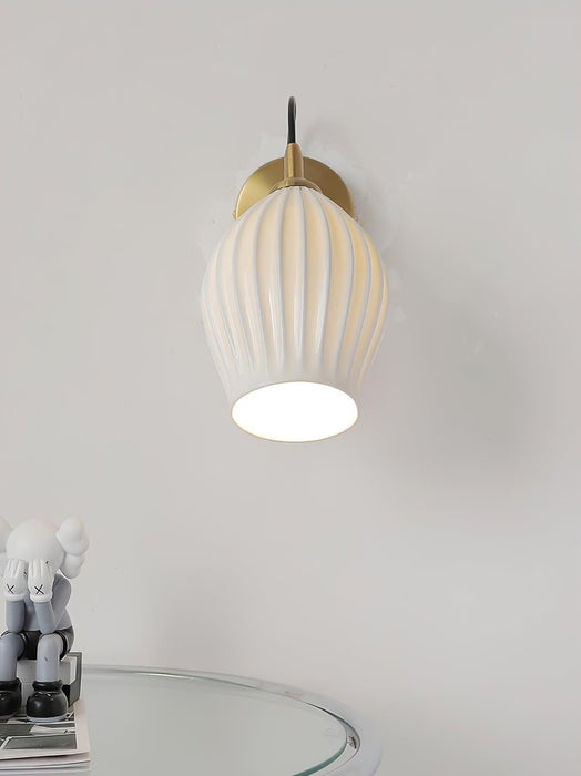 Ceramic Ribbed Wall light - DWHOME