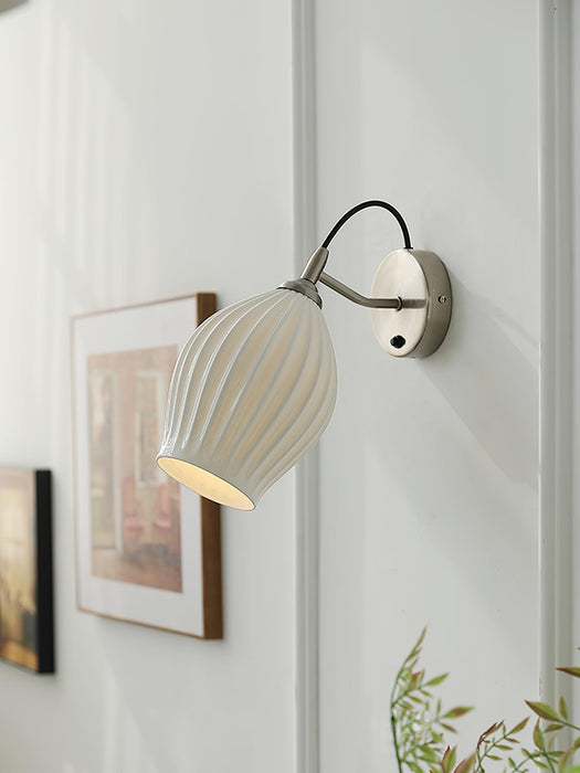 Ceramic Ribbed Wall light - DWHOME