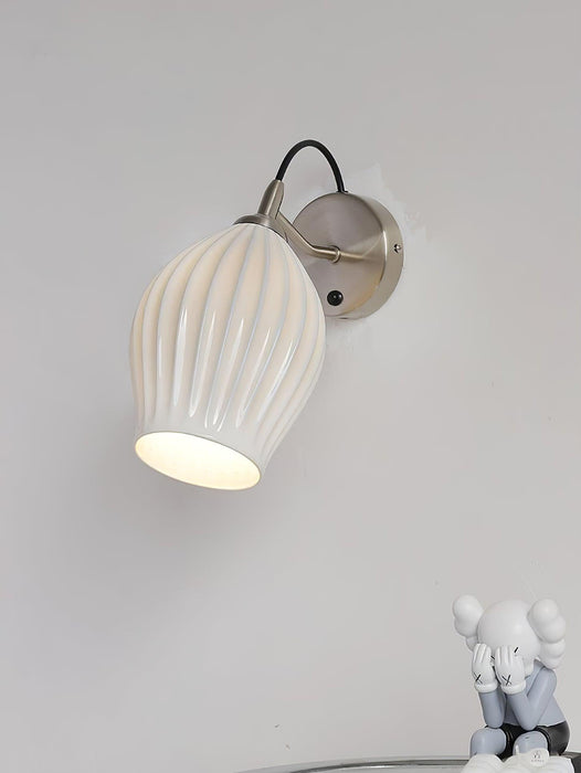 Ceramic Ribbed Wall light - DWHOME