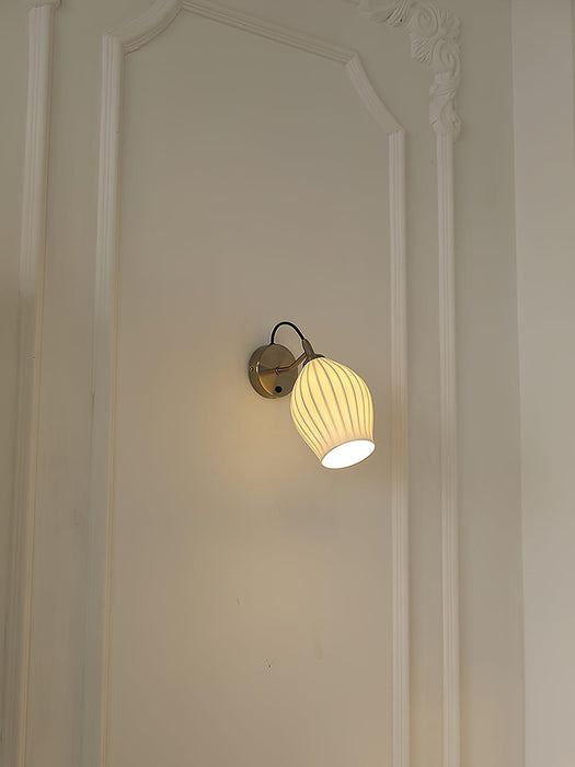 Ceramic Ribbed Wall light - DWHOME