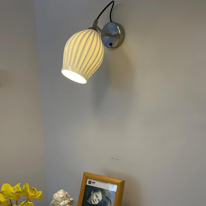 Ceramic Ribbed Wall light - DWHOME