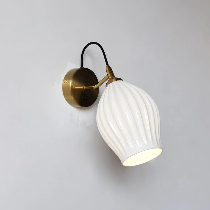 Ceramic Ribbed Wall light - DWHOME