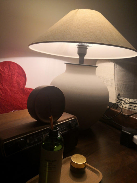 Decker Table Lamp - DWHOME