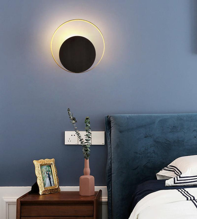 Circle Wall Lamp.