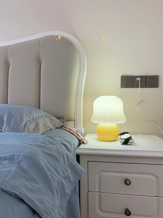 Creamy Mushroom Table Lamp-DWHOME
