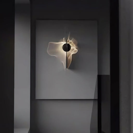 Creative Light And Shadow Wall Lamp.