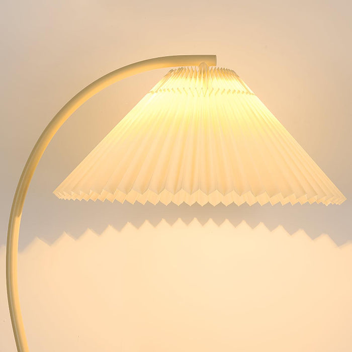 Crescini Pleated Floor Lamp - Vakkerlight